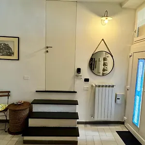 La Piramide Guest house